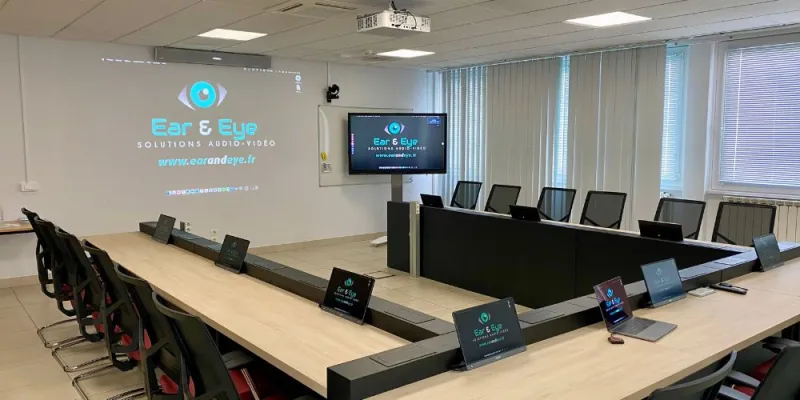Découvrez nos solutions pour les grandes salles de réunion , Lyon, EAR AND EYE