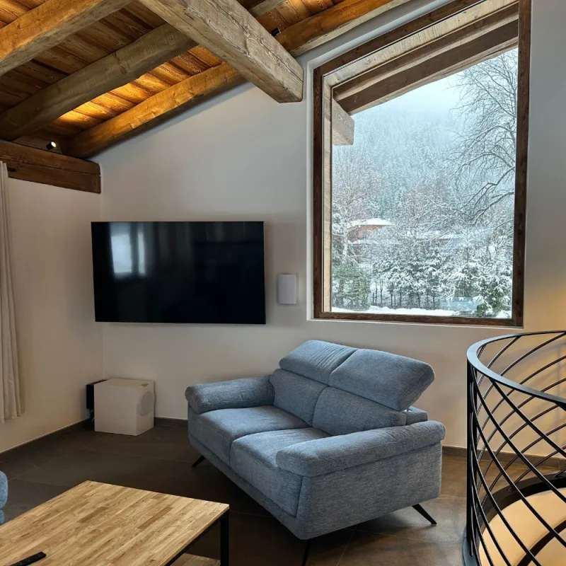 Équipement audio vidéo d'un chalet à Chamonix , Lyon, EAR AND EYE