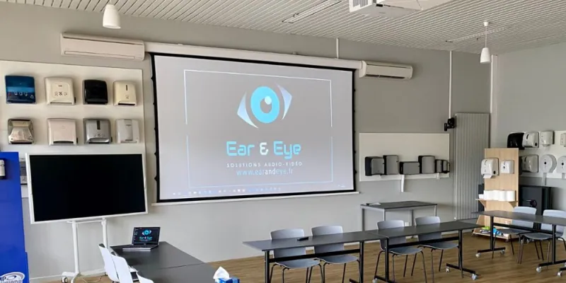 Découvrez nos solutions pour les grandes salles de réunion , Lyon, EAR AND EYE