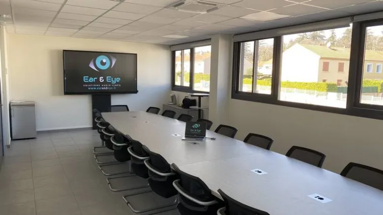Équipement d’une salle de réunion à Romans-sur-Isère, Lyon, Ear and Eye