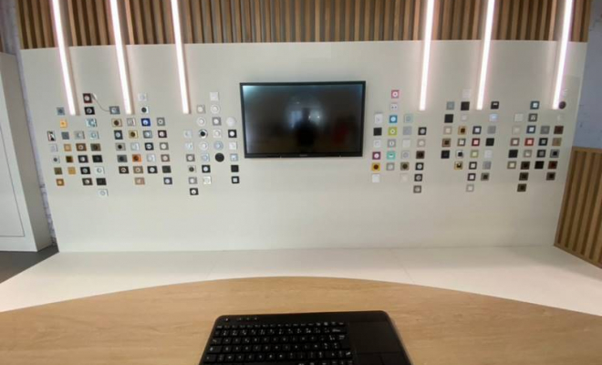 Aménagement d'un Showroom avec l'intégration de 3 écrans tactiles à Lyon , Lyon, Ear and Eye