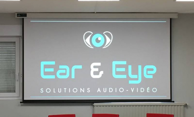Mise en place d'un vidéoprojecteur et d'un écran de projection pour une MFR à Lyon, Lyon, Ear and Eye