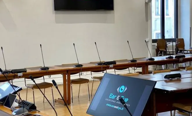 Installation d’une solution de visio-conférence pour une salle de conseil à Annonay, Lyon, Ear and Eye