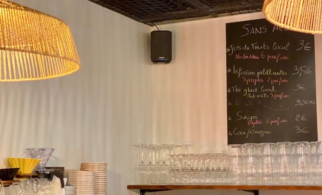 Équipement audio et vidéo d’un bar à Annonay , Lyon, EAR AND EYE